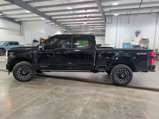 2025 Ford F-250 Super Duty Platinum