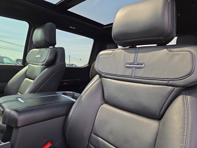 2025 Ford F-250 Super Duty Platinum