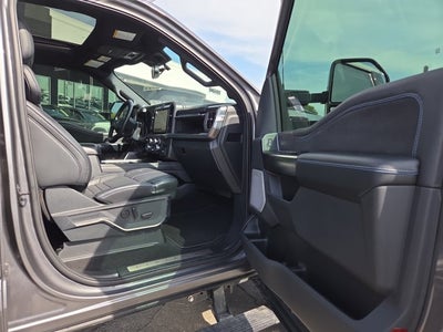 2025 Ford F-250 Super Duty Platinum