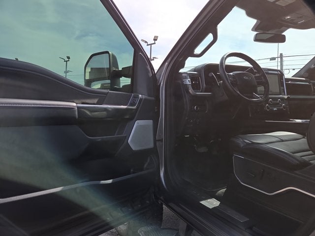 2025 Ford F-250 Super Duty Platinum