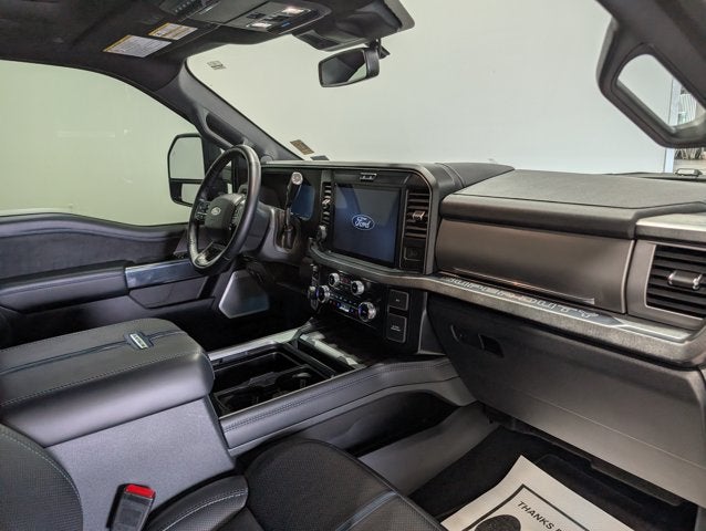 2025 Ford F-250 Super Duty Platinum