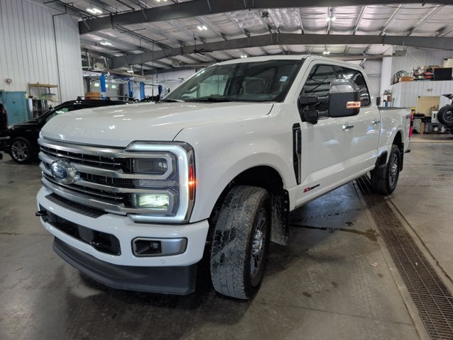 2025 Ford F-350 Super Duty Platinum