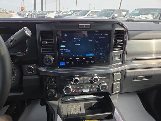 2025 Ford F-350 Super Duty LARIAT