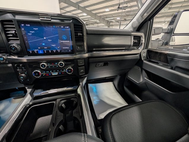 2025 Ford F-350 Super Duty LARIAT