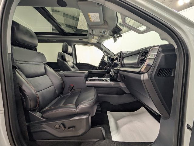 2025 Ford F-350 Super Duty LARIAT