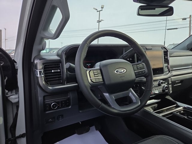 2025 Ford F-350 Super Duty LARIAT