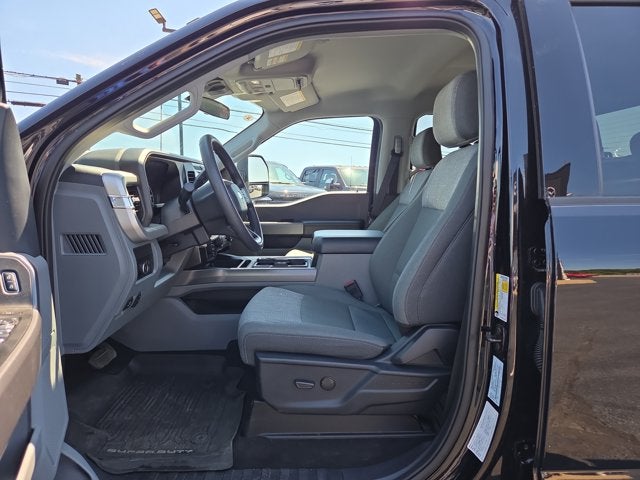 2025 Ford F-350 Super Duty XLT