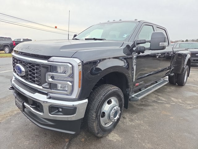 2025 Ford F-350 Super Duty LARIAT