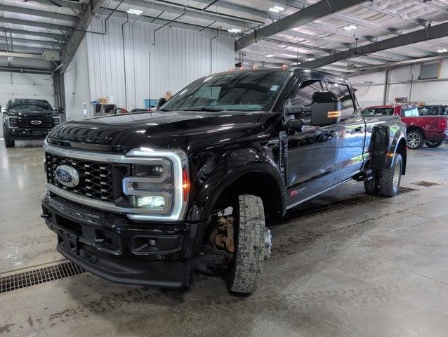 2026 Ford F-450 Super Duty Platinum