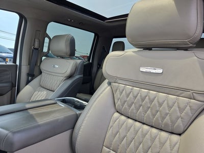 2025 Ford F-450 Super Duty Platinum