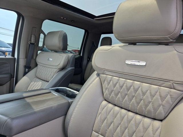 2025 Ford F-450 Super Duty Platinum