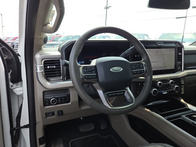 2025 Ford F-450 Super Duty Platinum