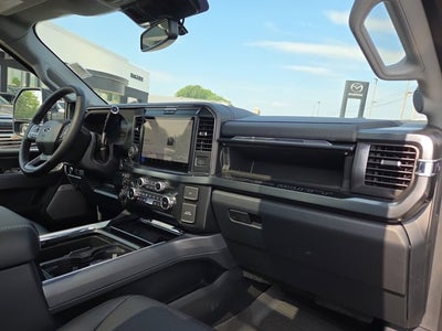 2025 Ford F-450 Super Duty LARIAT