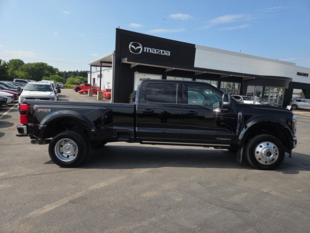 2025 Ford F-450 Super Duty LARIAT