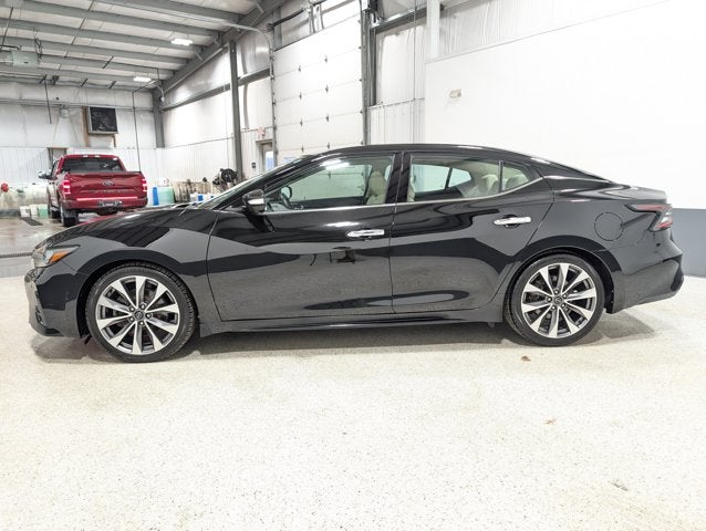 2023 Nissan Maxima Platinum