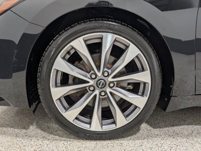 2023 Nissan Maxima Platinum