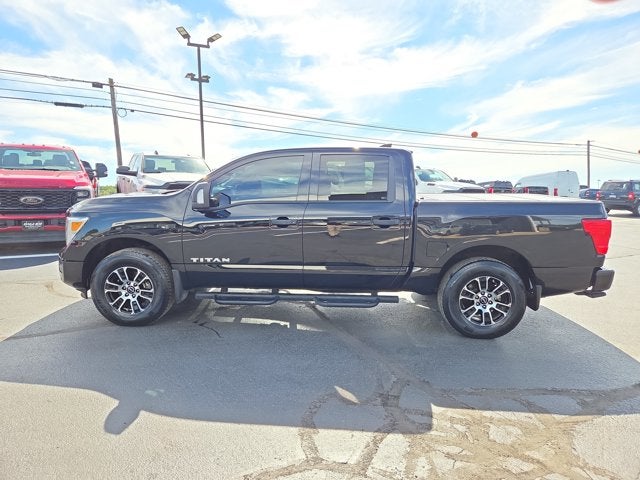 2024 Nissan Titan SV