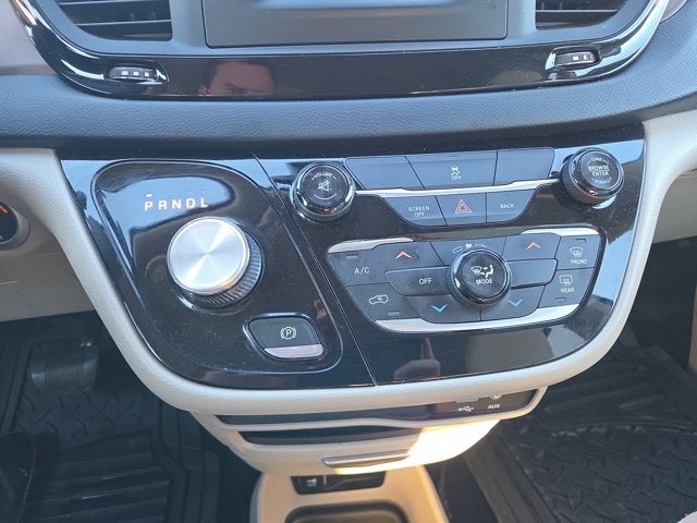 2017 Chrysler Pacifica LX