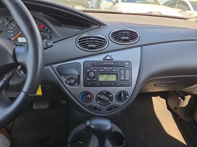 2002 Ford Focus ZX3 Base