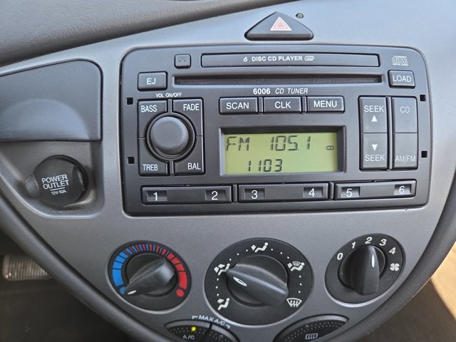 2002 Ford Focus ZX3 Base