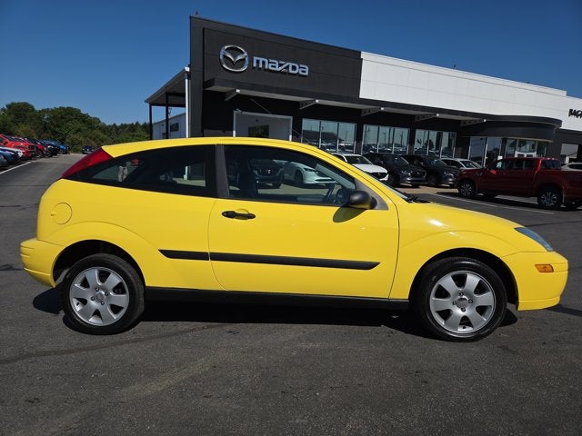 2002 Ford Focus ZX3 Base