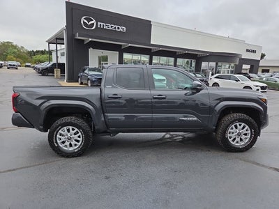 2026 Toyota Tacoma 4WD SR5