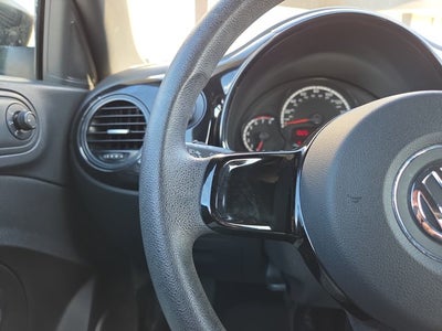 2016 Volkswagen Beetle Base