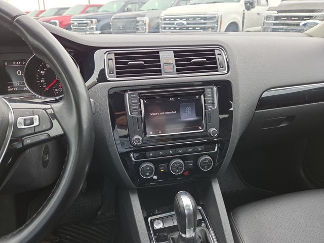 2017 Volkswagen Jetta 1.8T SEL