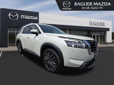 2023 Nissan Pathfinder SL