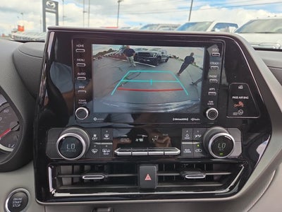 2021 Toyota Highlander LE